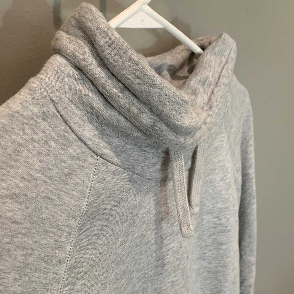 Armani Exchange Pull-Over Hoodie | Light Gray | M